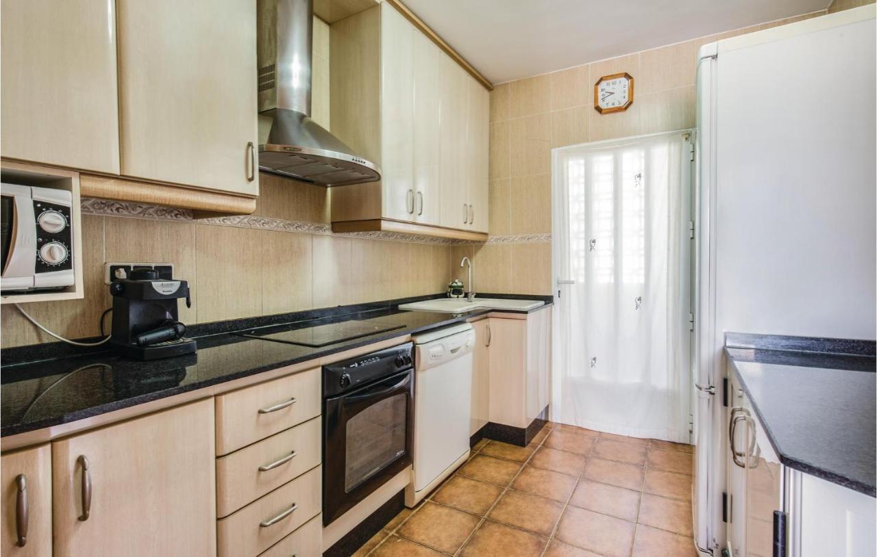 Awesome Home In Caravaca With Kitchen Каравака де ла Крус Екстериор снимка