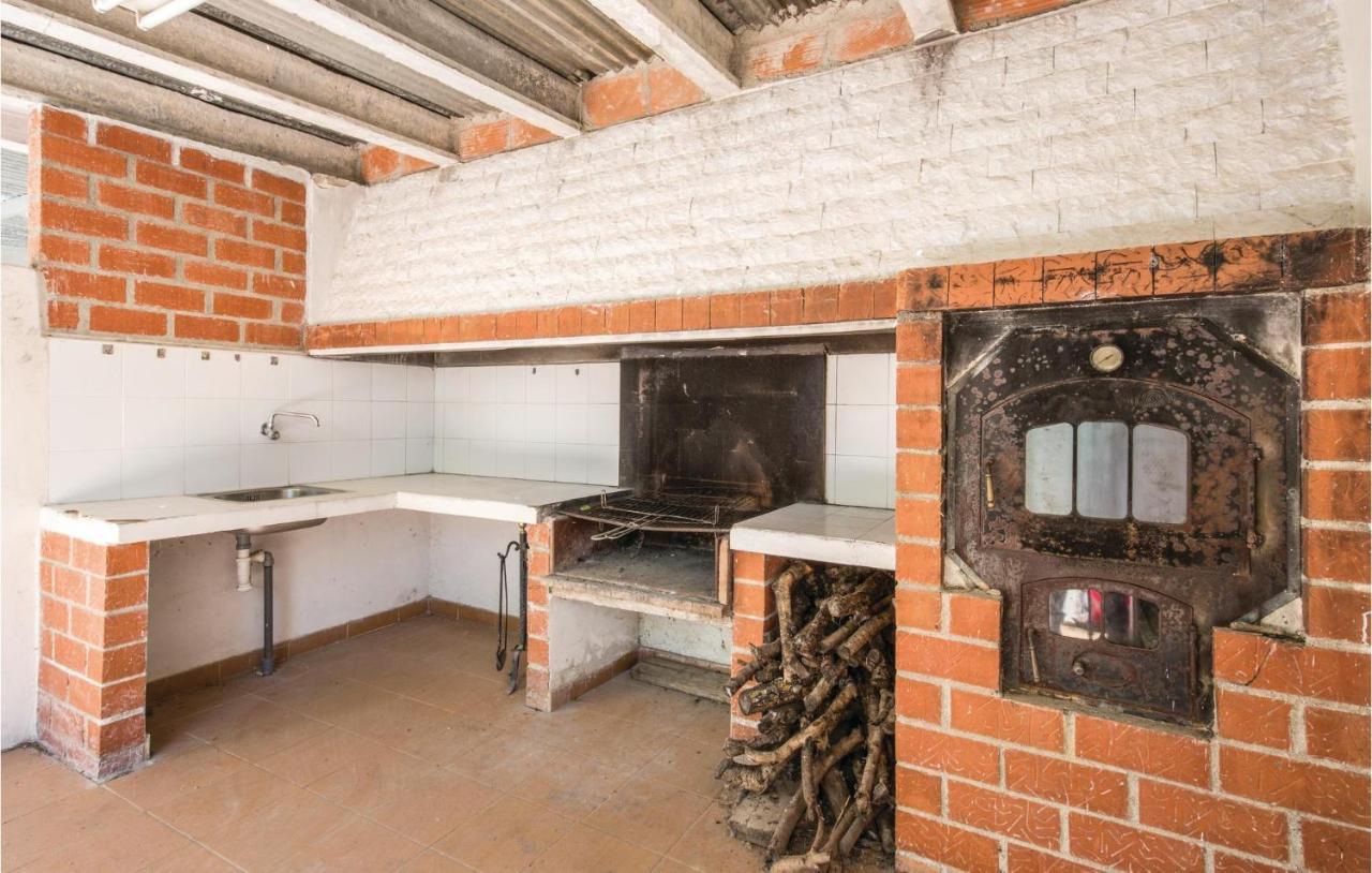 Awesome Home In Caravaca With Kitchen Каравака де ла Крус Екстериор снимка